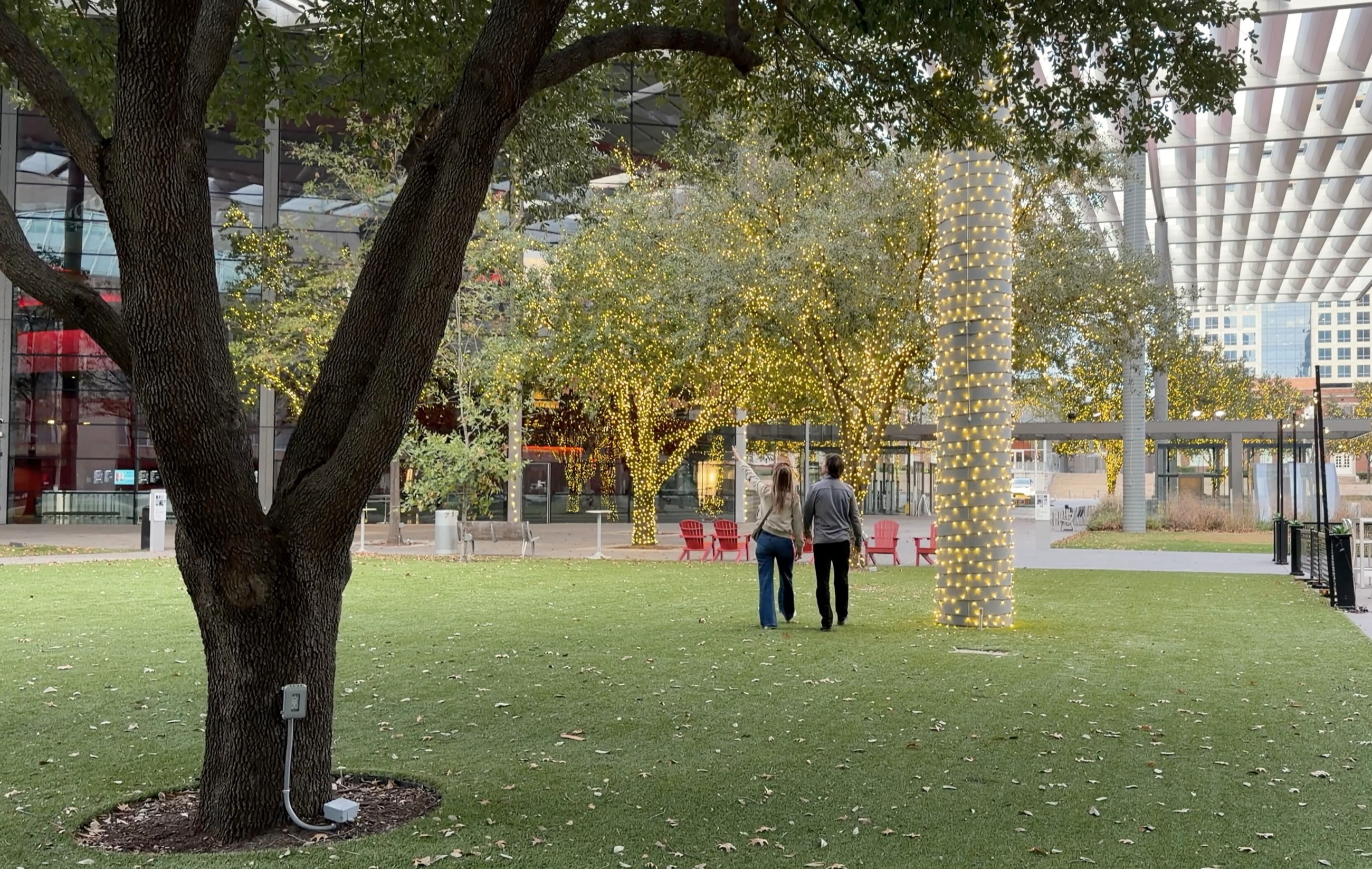 A walkway in the Dallas Arts District between museums and performance halls.